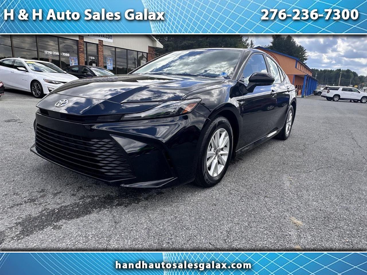 Toyota Camry XLE (Natl) 2025