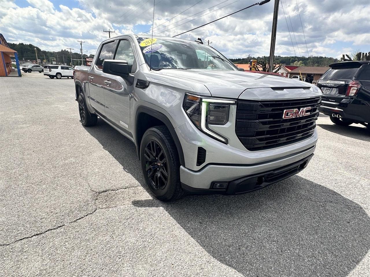 GMC Sierra 1500 4WD Crew Cab 147" Elevation w/3VL 2023