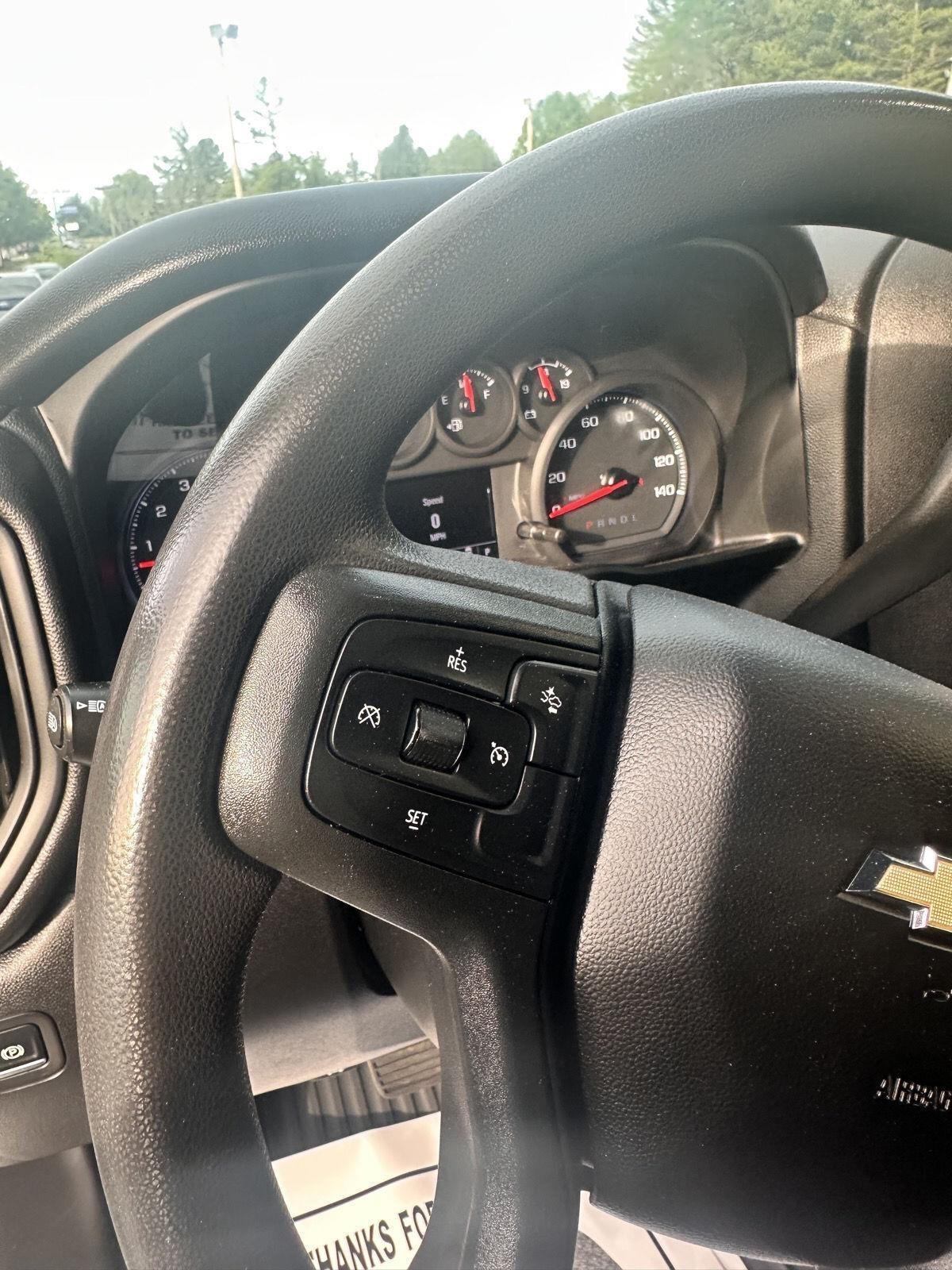 Chevrolet Silverado 2500HD 4WD Crew Cab 159" Custom 2024