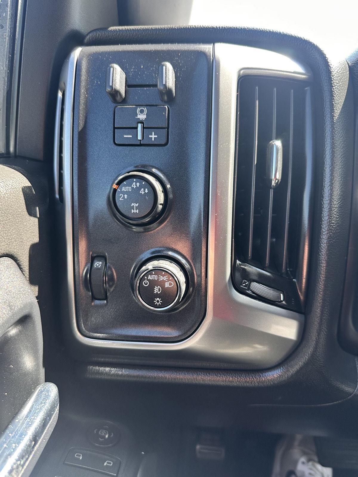 Chevrolet Silverado 1500 4WD Crew Cab 153.0" LT w/2LT 2014