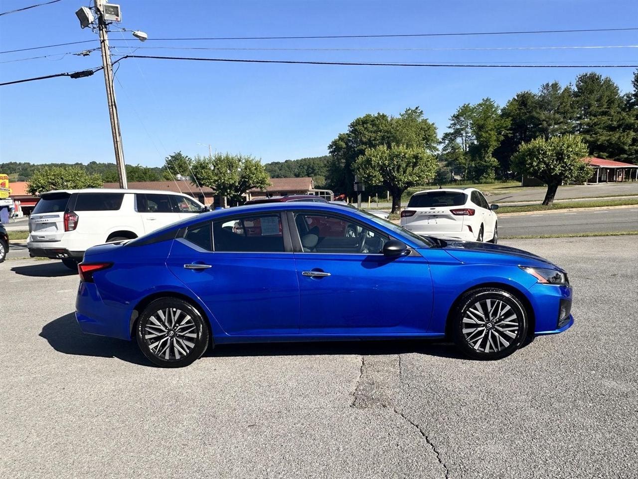 Nissan Altima SV FWD 2025