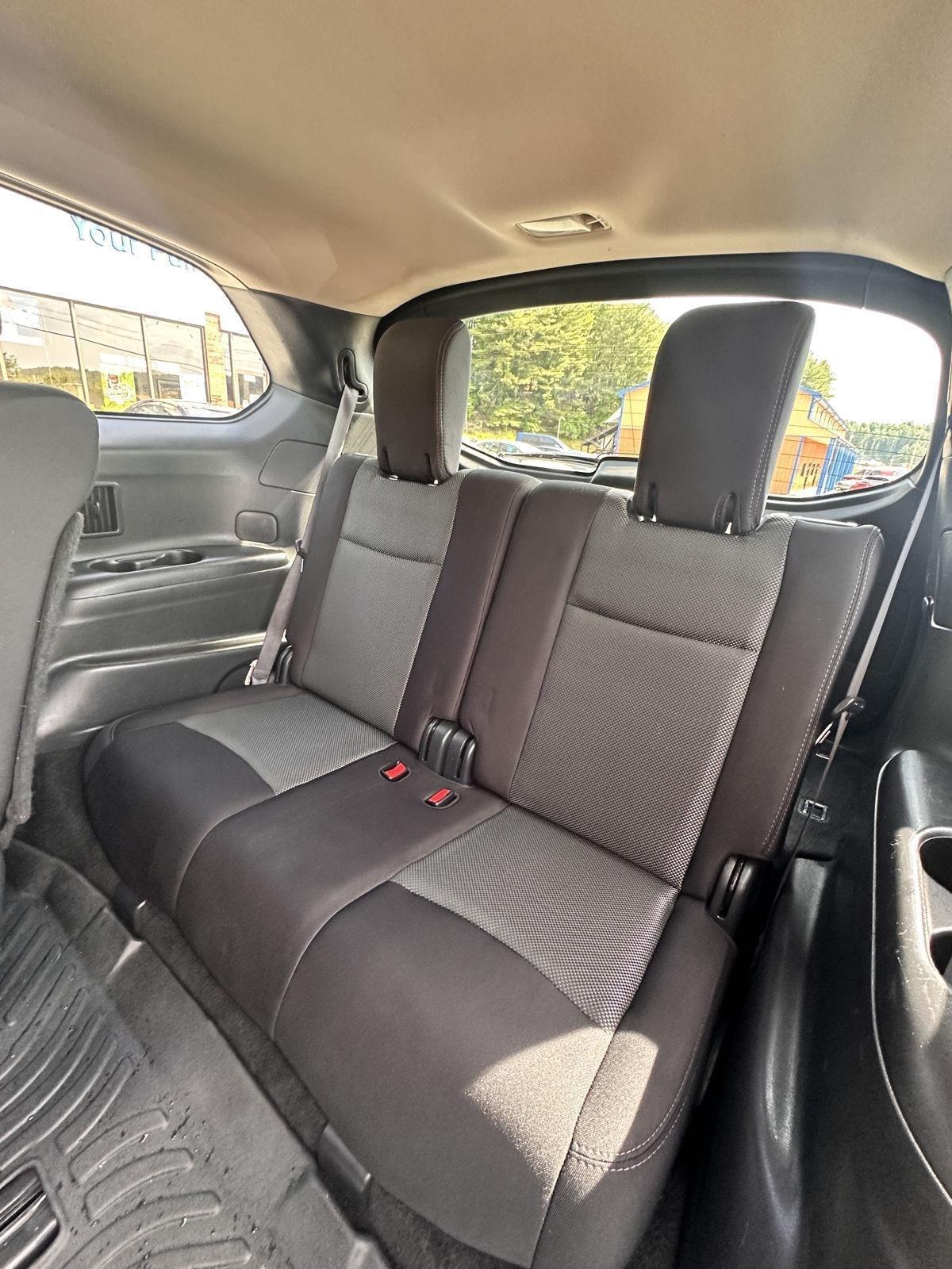 Nissan Pathfinder 4x4 SV 2017