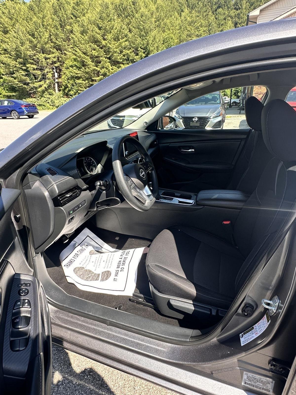 Nissan Sentra SV CVT 2024