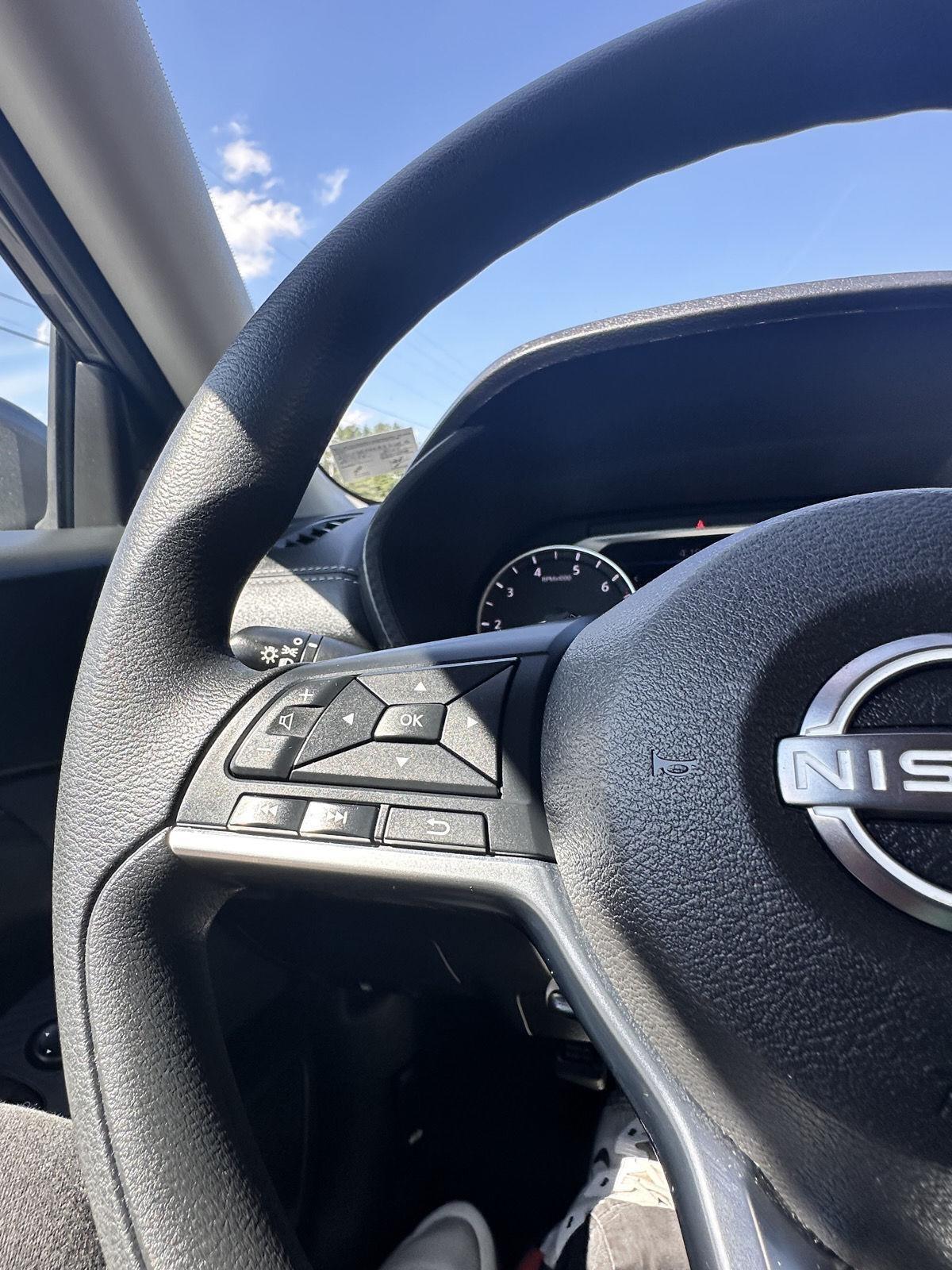 Nissan Sentra SV CVT 2024