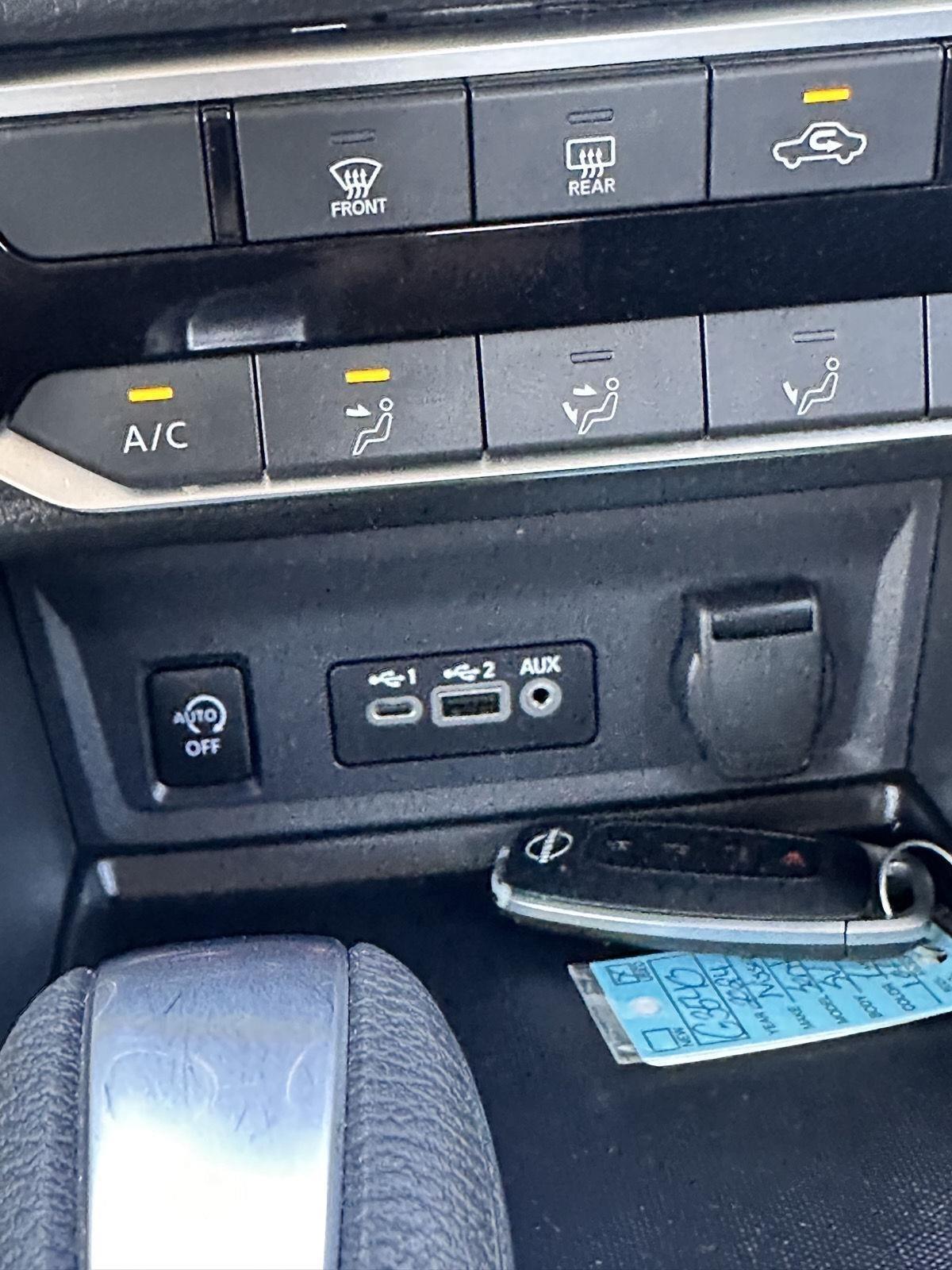 Nissan Sentra SV CVT 2024