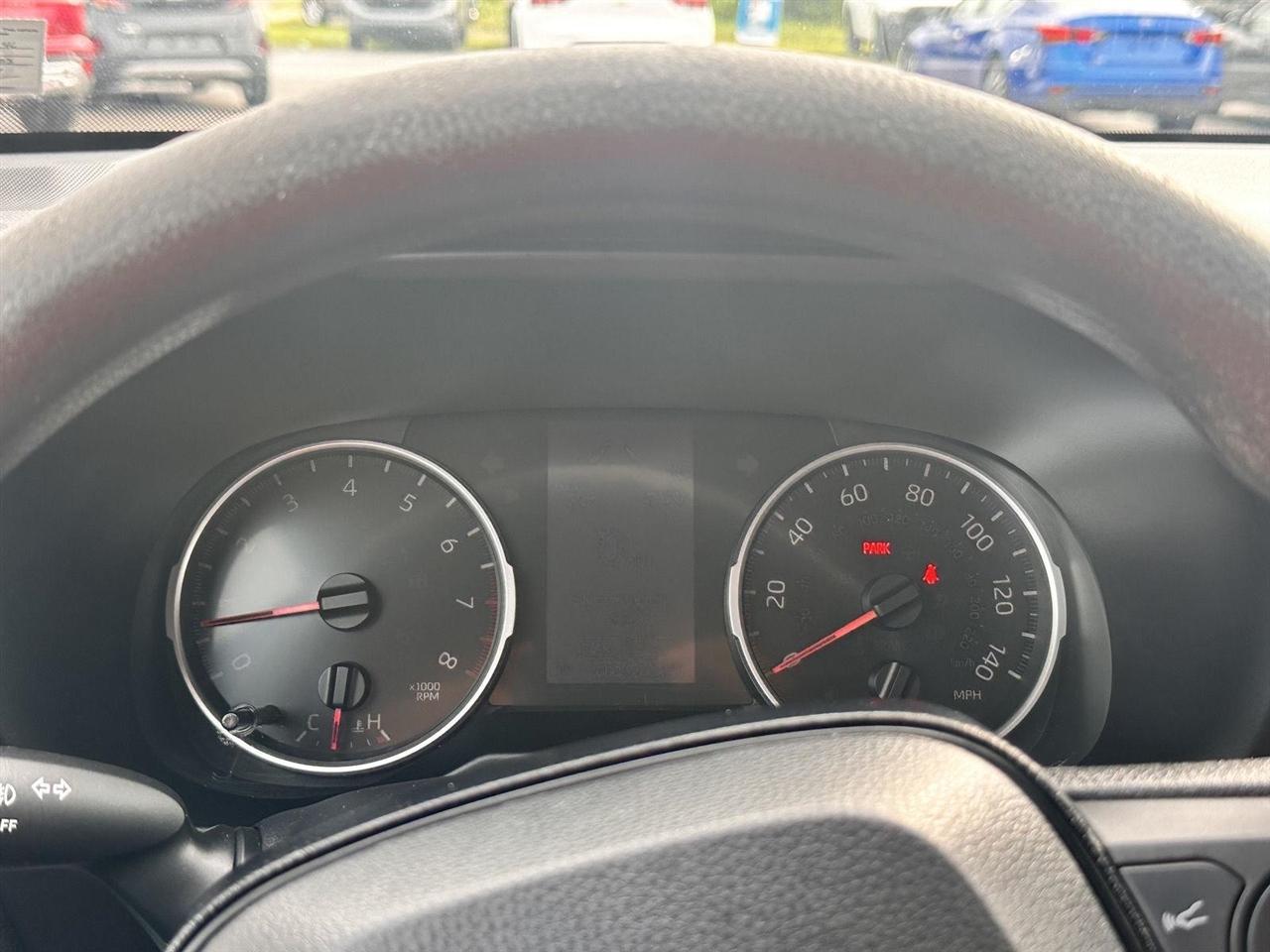 Toyota RAV4 XLE AWD (Natl) 2021