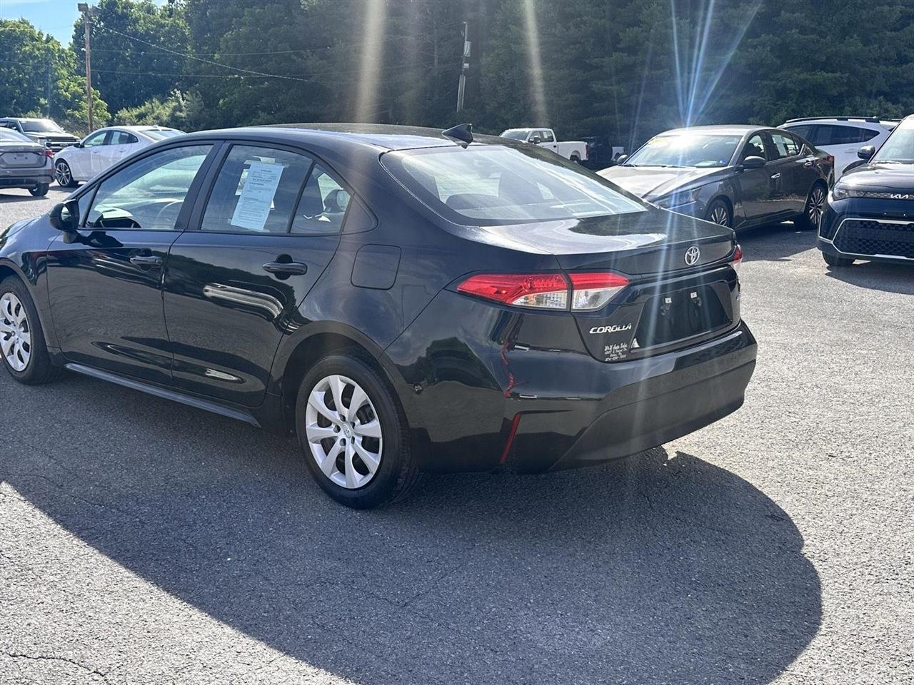 Toyota Corolla LE CVT (Natl) 2024