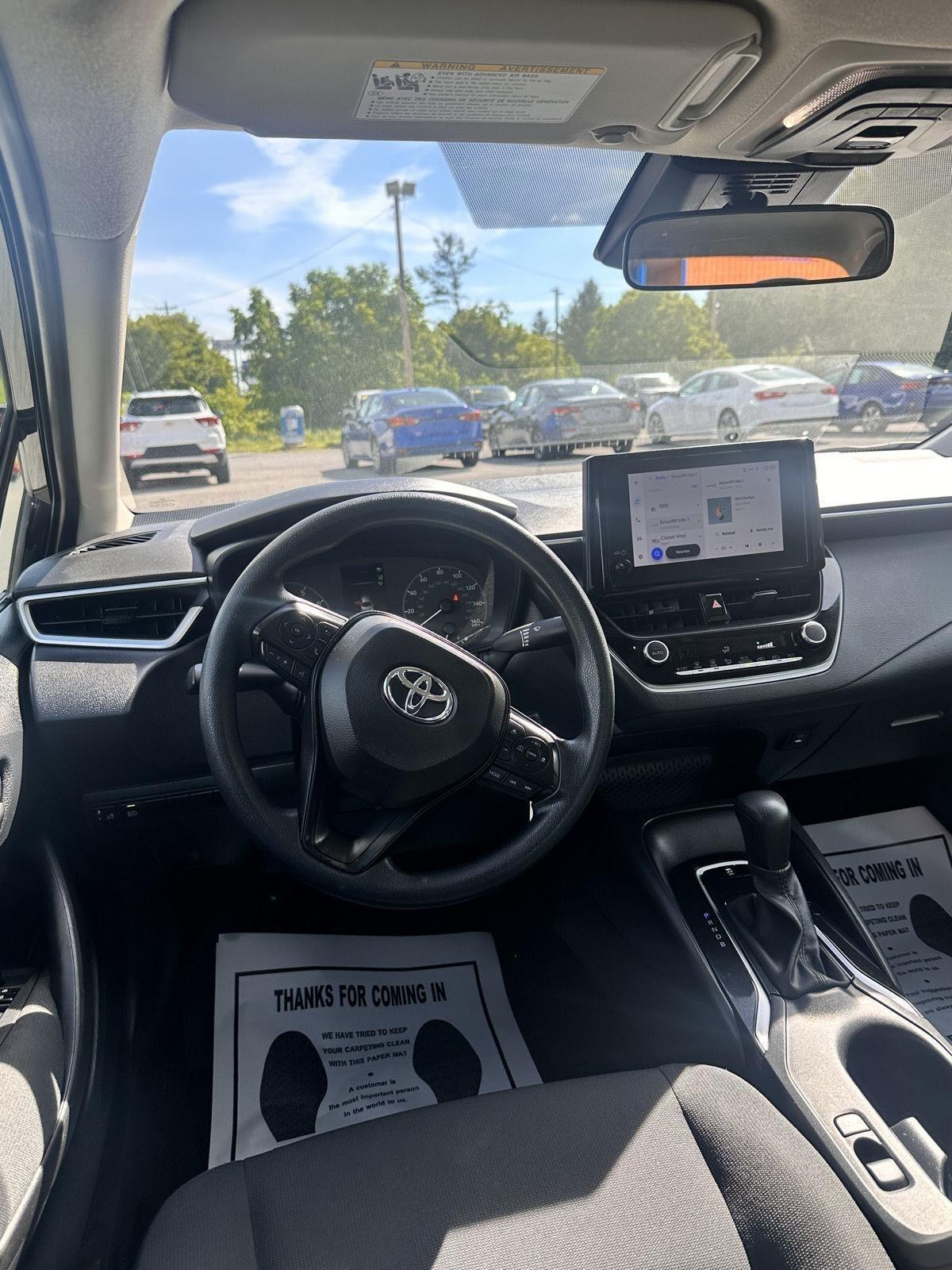 Toyota Corolla LE CVT (Natl) 2024