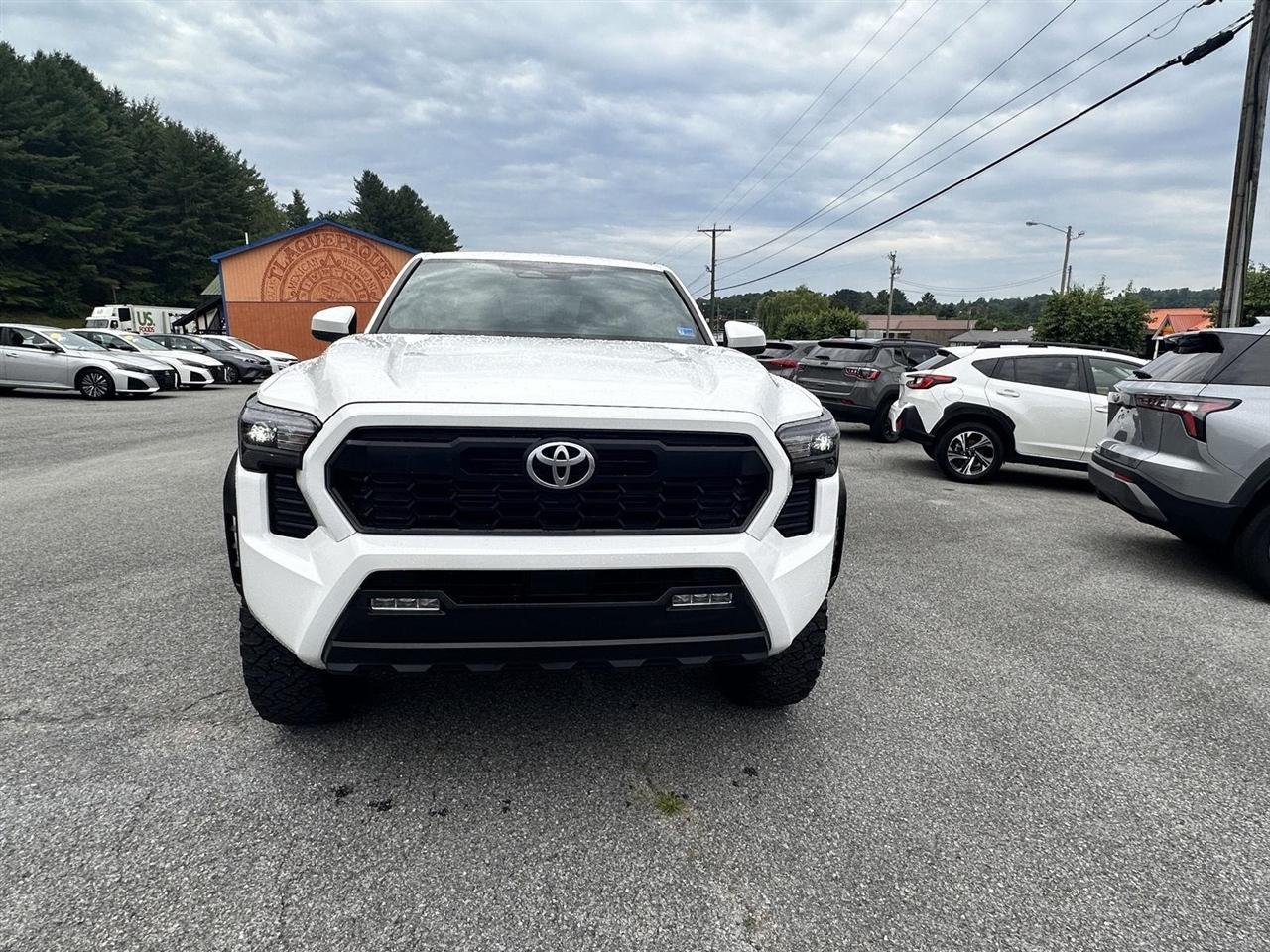 Toyota Tacoma 4WD TRD Off Road Double Cab 5' Bed MT (Natl) 2024