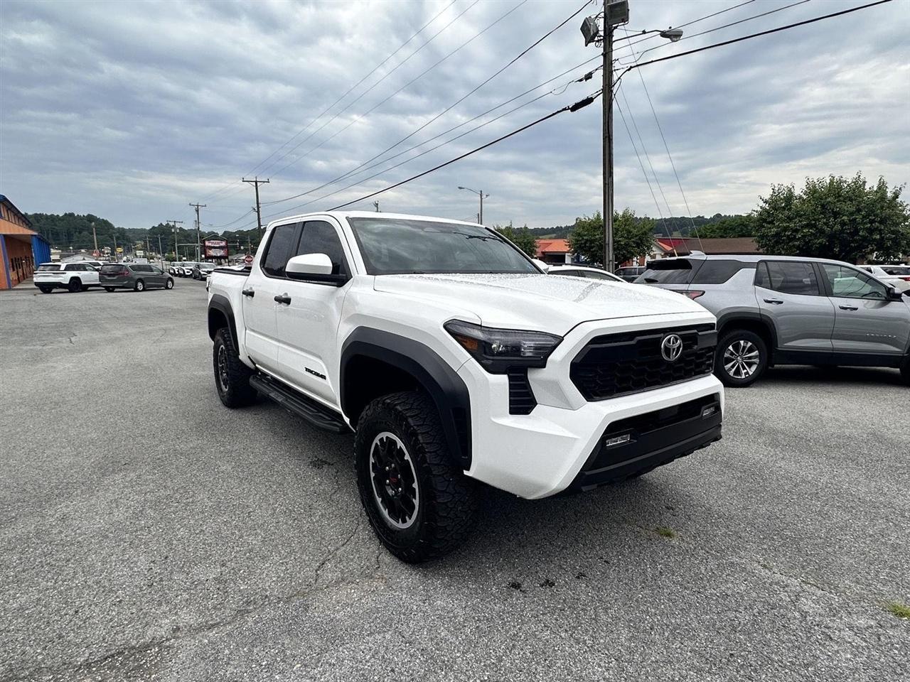 Toyota Tacoma 4WD TRD Off Road Double Cab 5' Bed MT (Natl) 2024