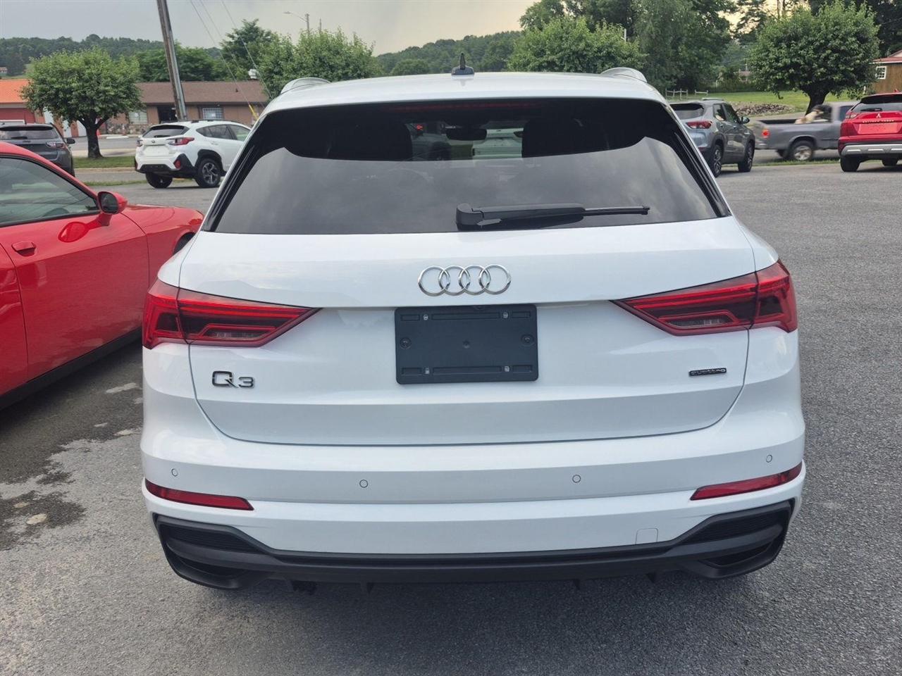 Audi Q3 S line Premium 45 TFSI quattro 2025