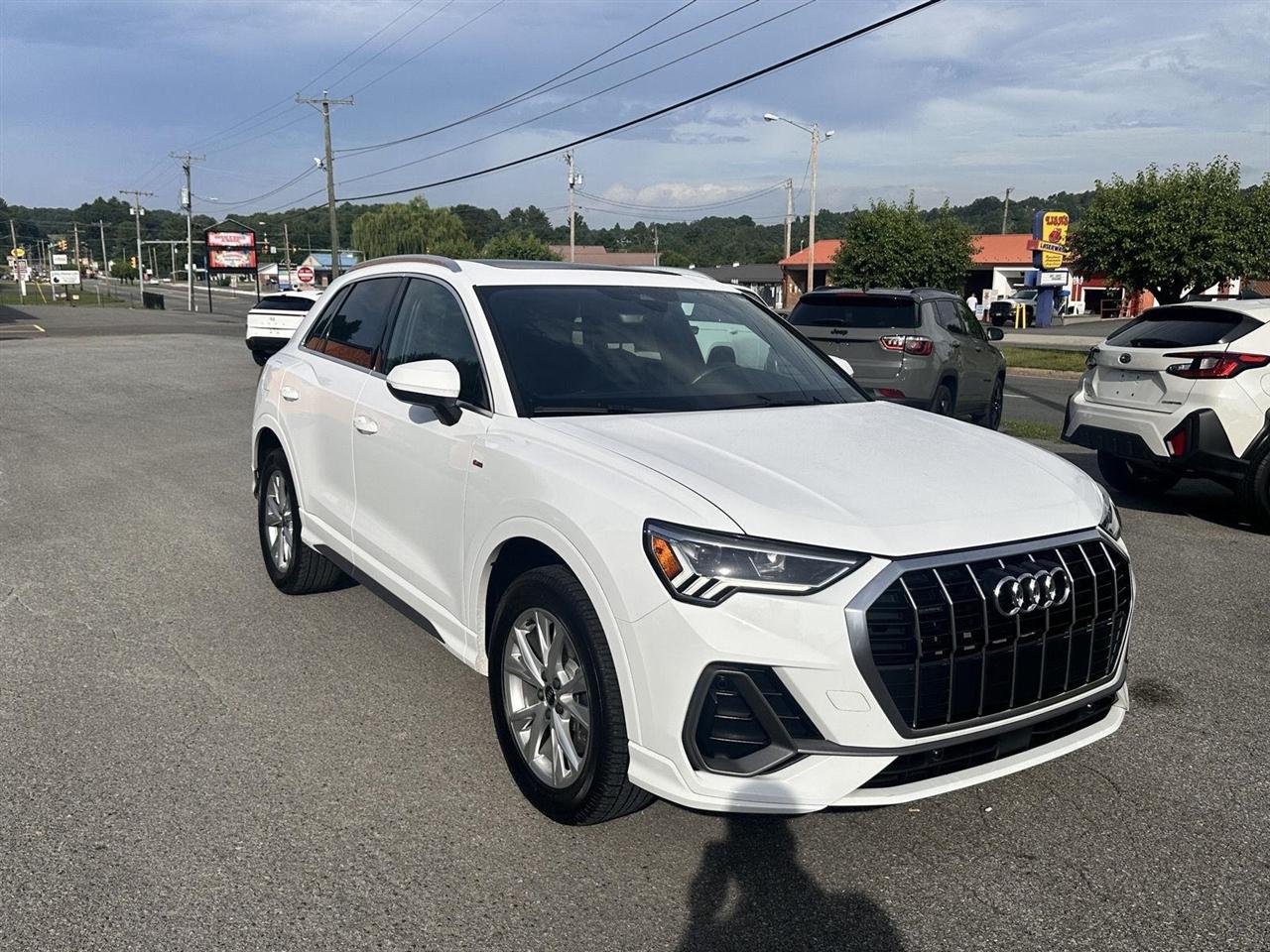 Audi Q3 S line Premium 45 TFSI quattro 2025