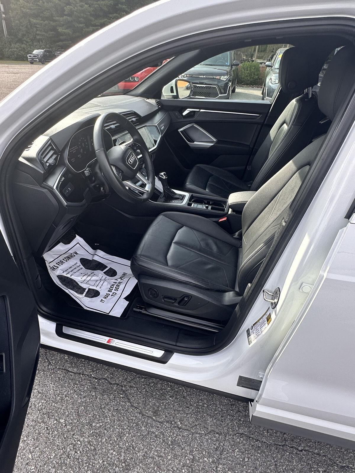 Audi Q3 S line Premium 45 TFSI quattro 2025