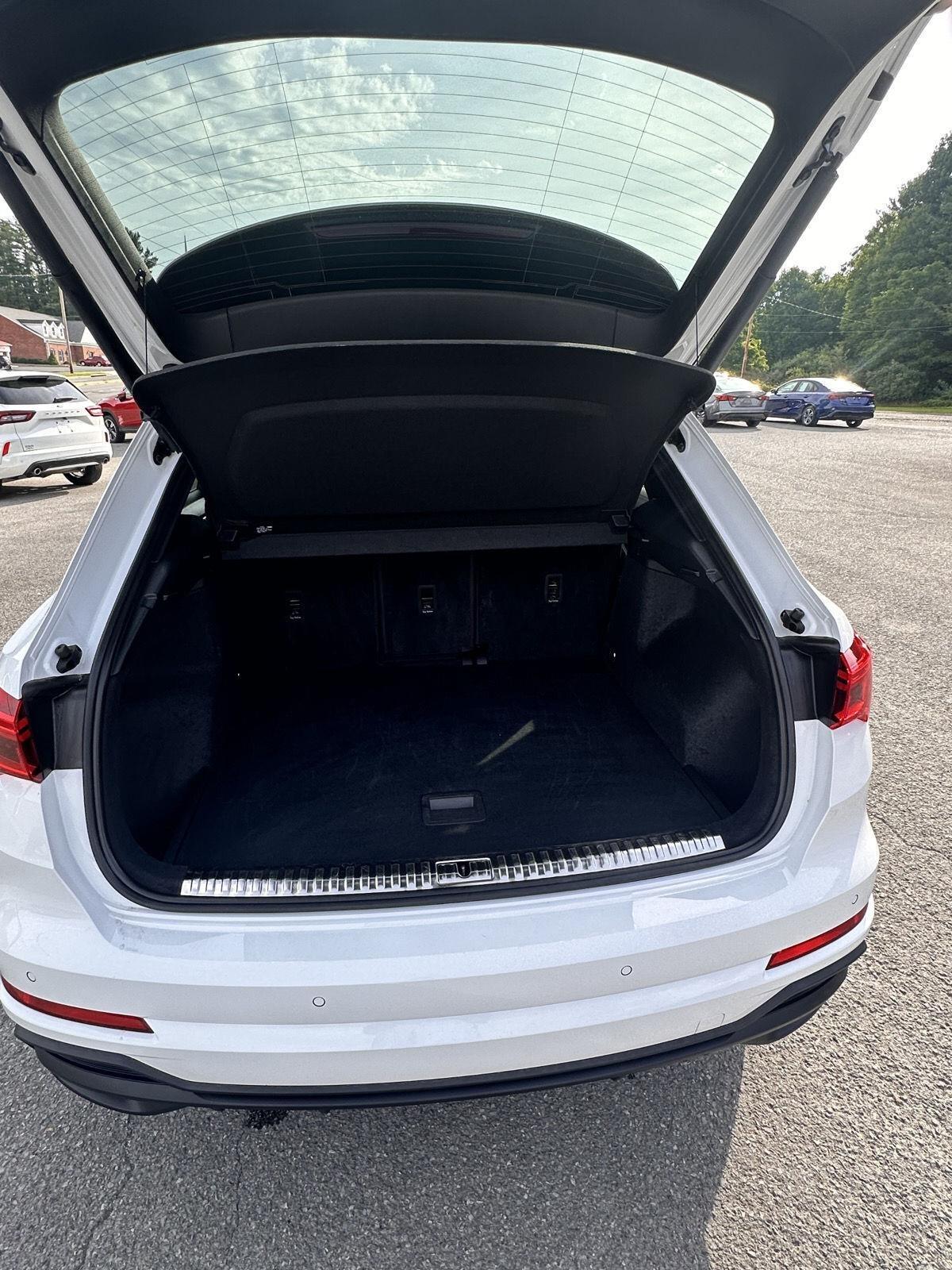 Audi Q3 S line Premium 45 TFSI quattro 2025