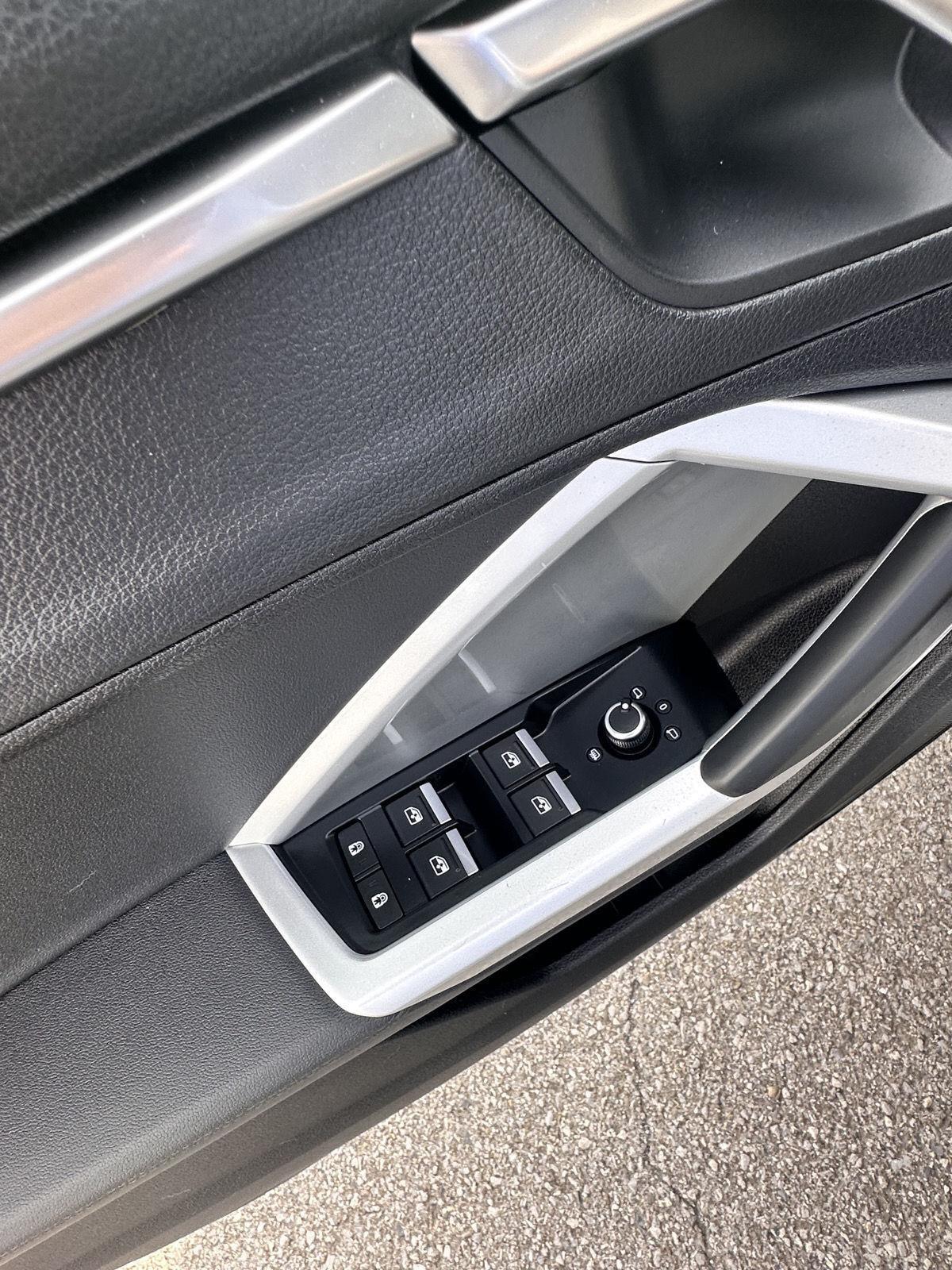 Audi Q3 S line Premium 45 TFSI quattro 2025