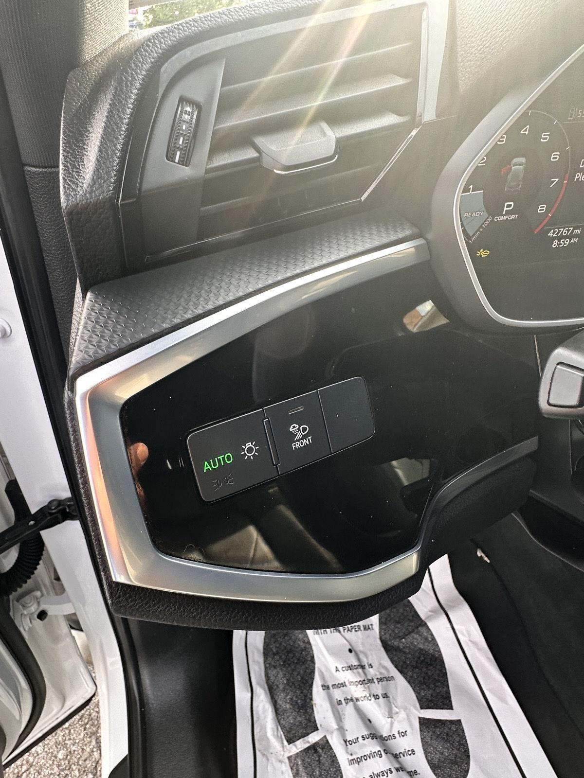 Audi Q3 S line Premium 45 TFSI quattro 2025