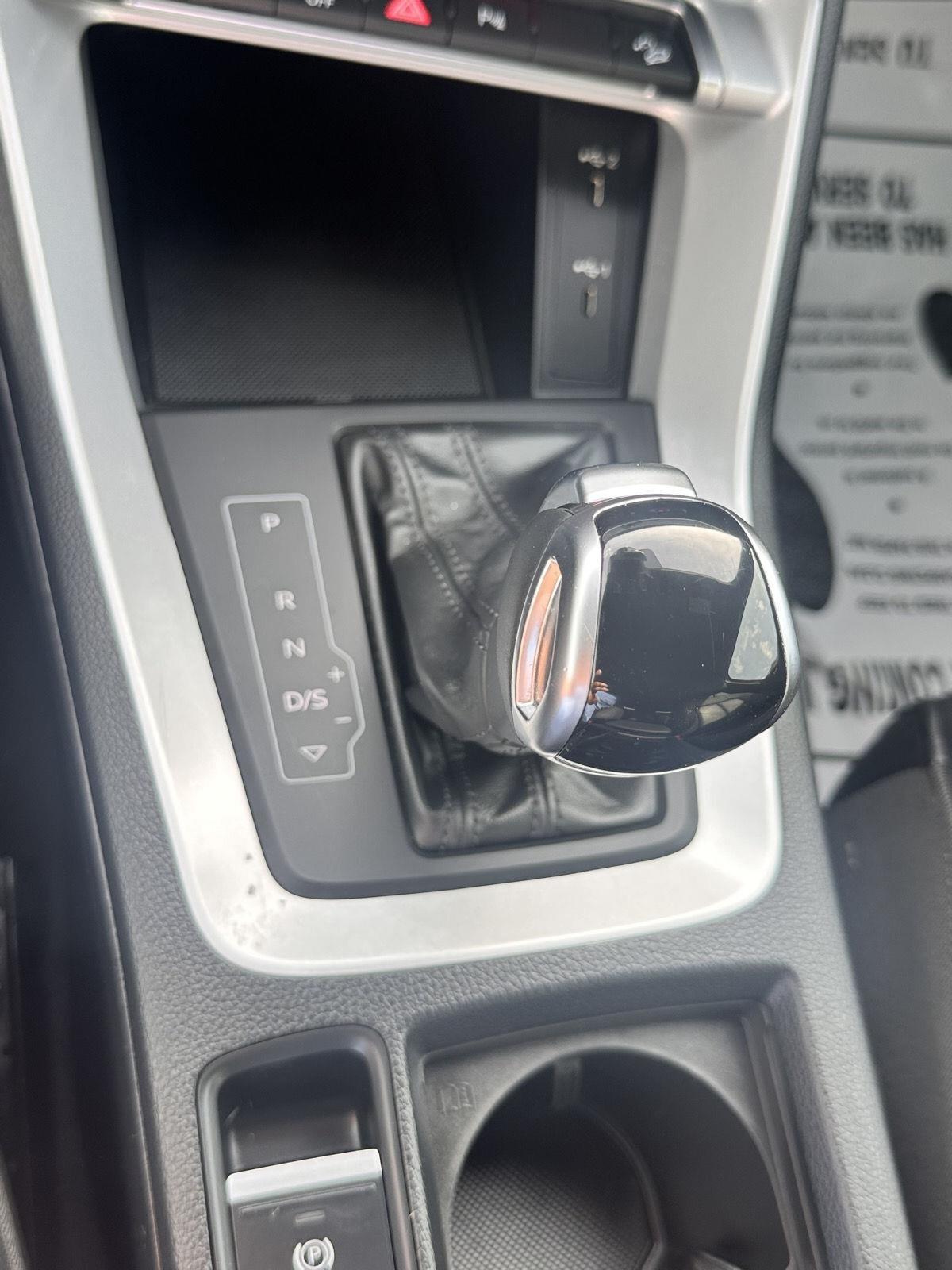 Audi Q3 S line Premium 45 TFSI quattro 2025