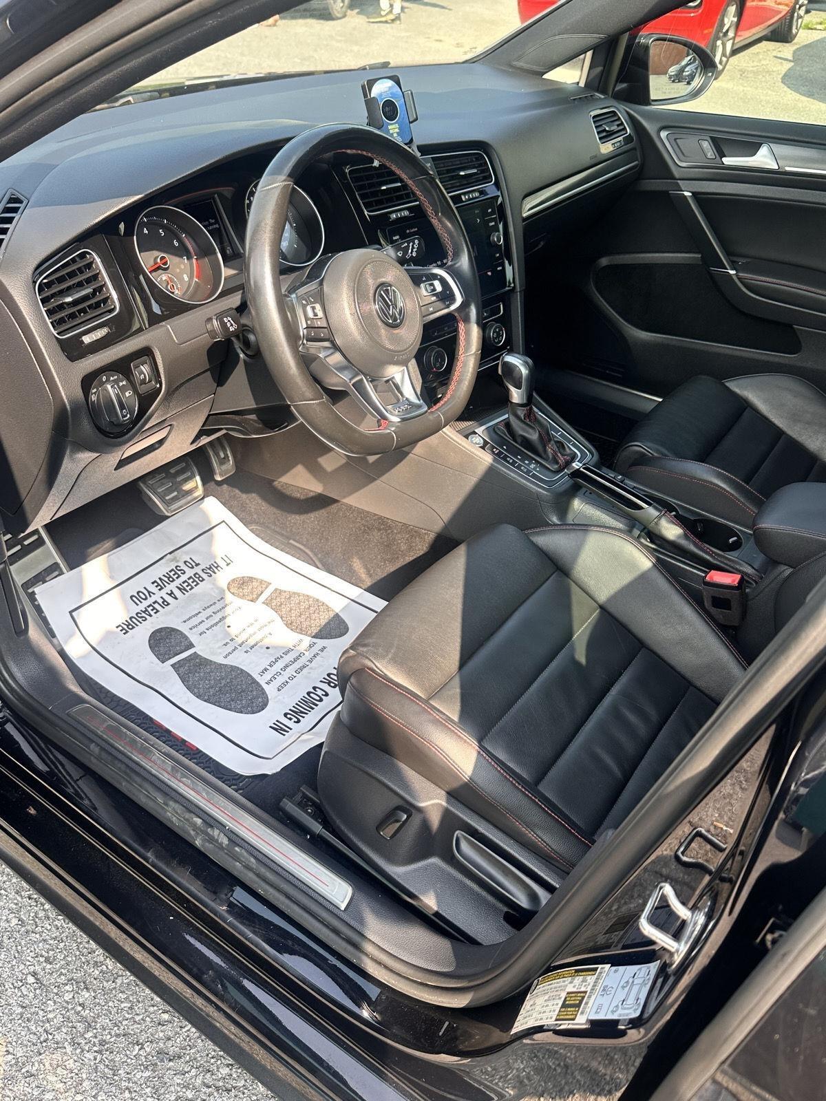 Volkswagen Golf GTI 2.0T Autobahn DSG 2020
