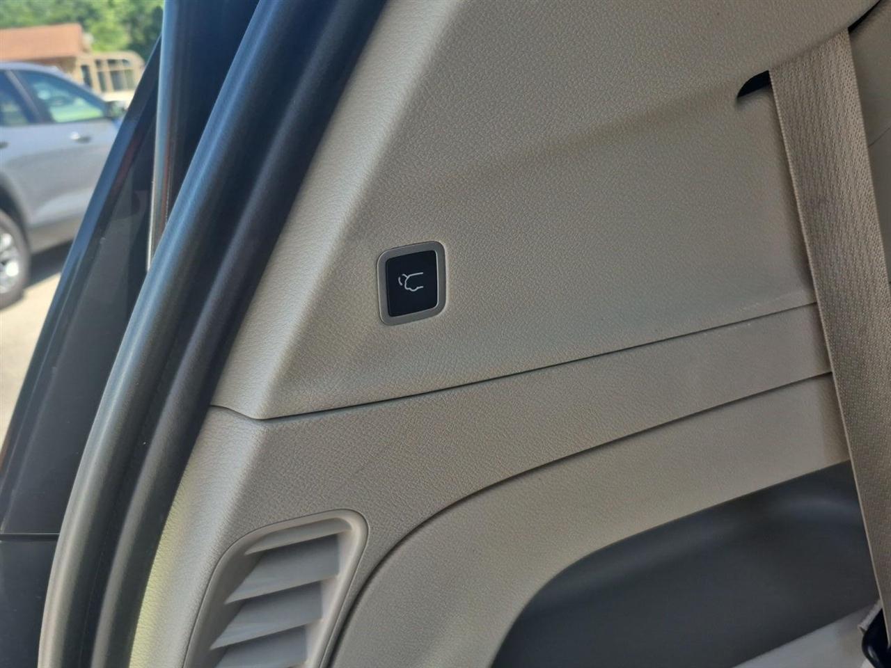 Chrysler Pacifica Touring L FWD 2023