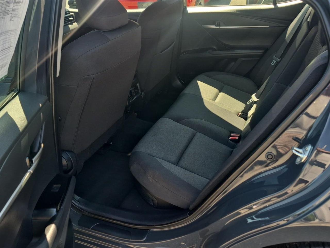 Toyota Camry XLE (Natl) 2025