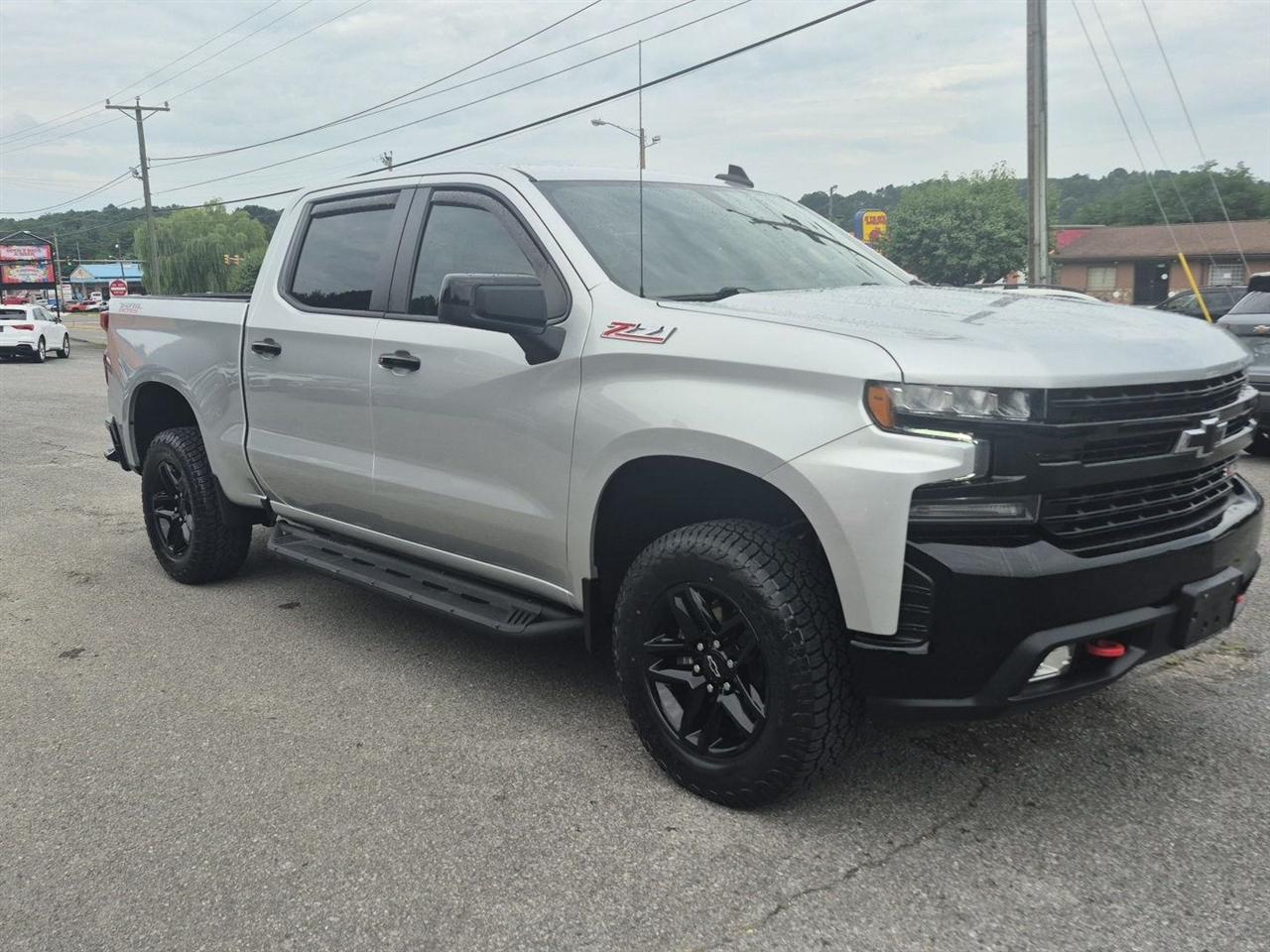 Chevrolet Silverado 1500 4WD Crew Cab 147" LT Trail Boss 2021