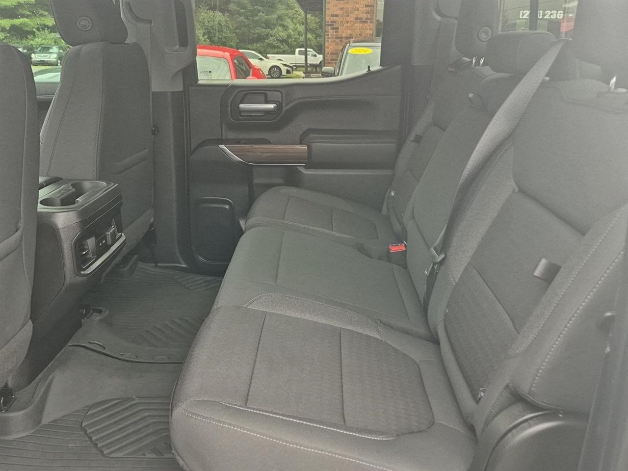Chevrolet Silverado 1500 4WD Crew Cab 147" LT Trail Boss 2021