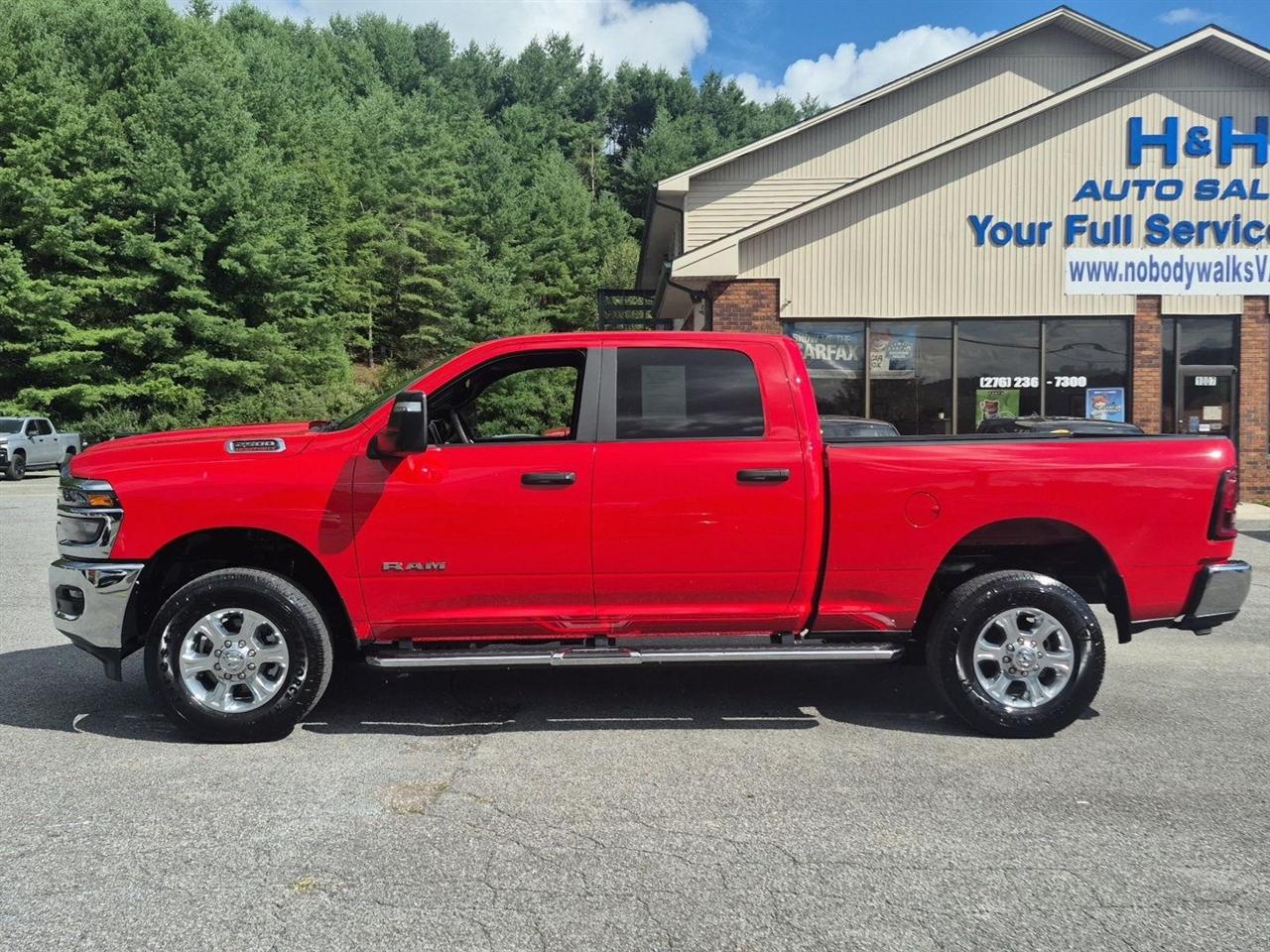 RAM 2500 Big Horn 4x4 Crew Cab 6'4" Box 2026