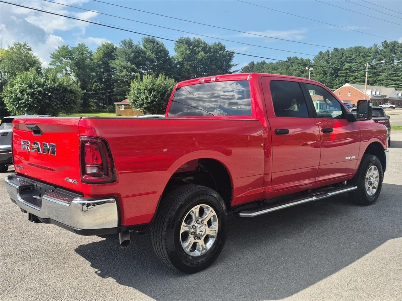 RAM 2500 Big Horn 4x4 Crew Cab 6'4" Box 2026