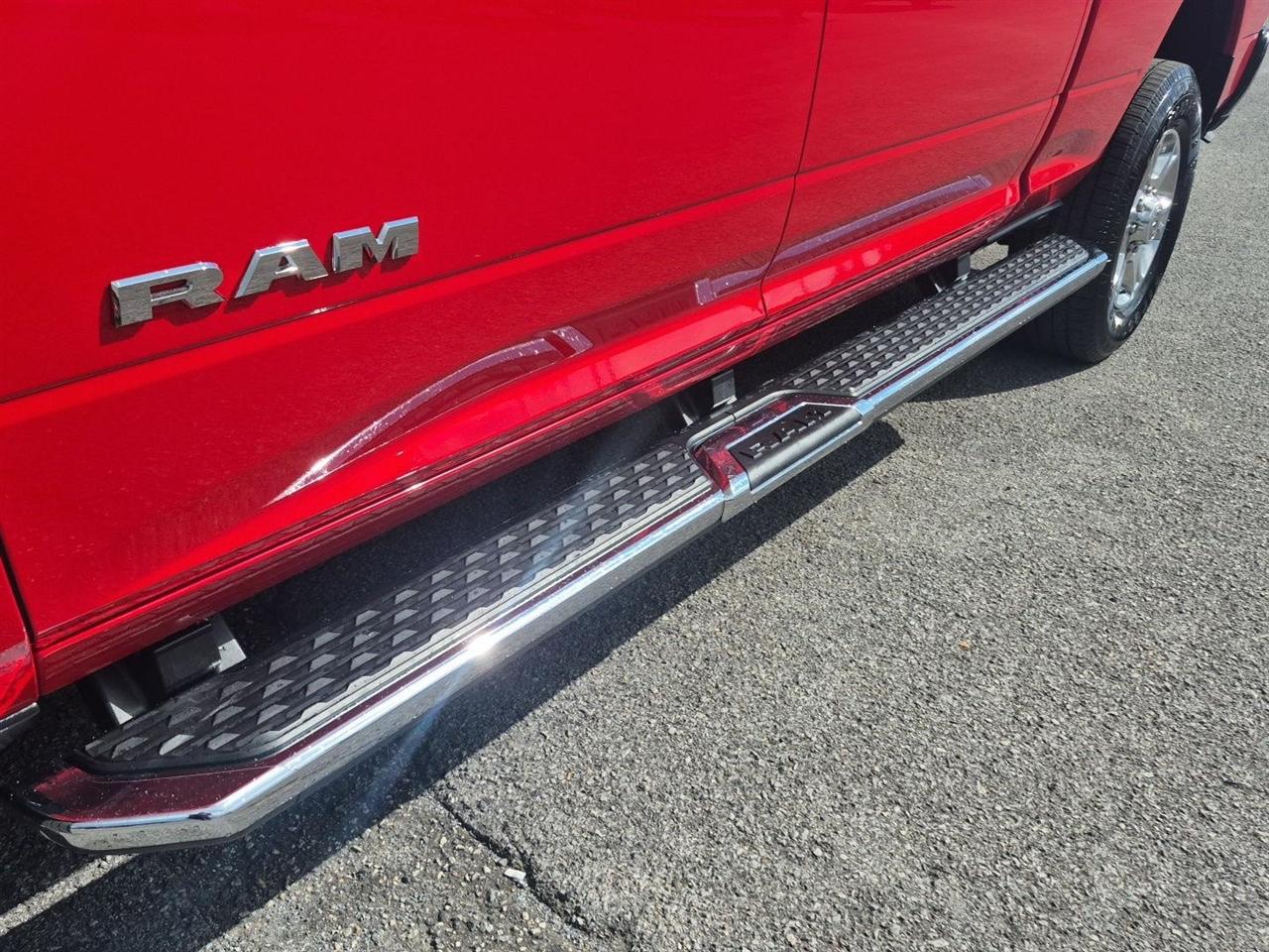 RAM 2500 Big Horn 4x4 Crew Cab 6'4" Box 2026