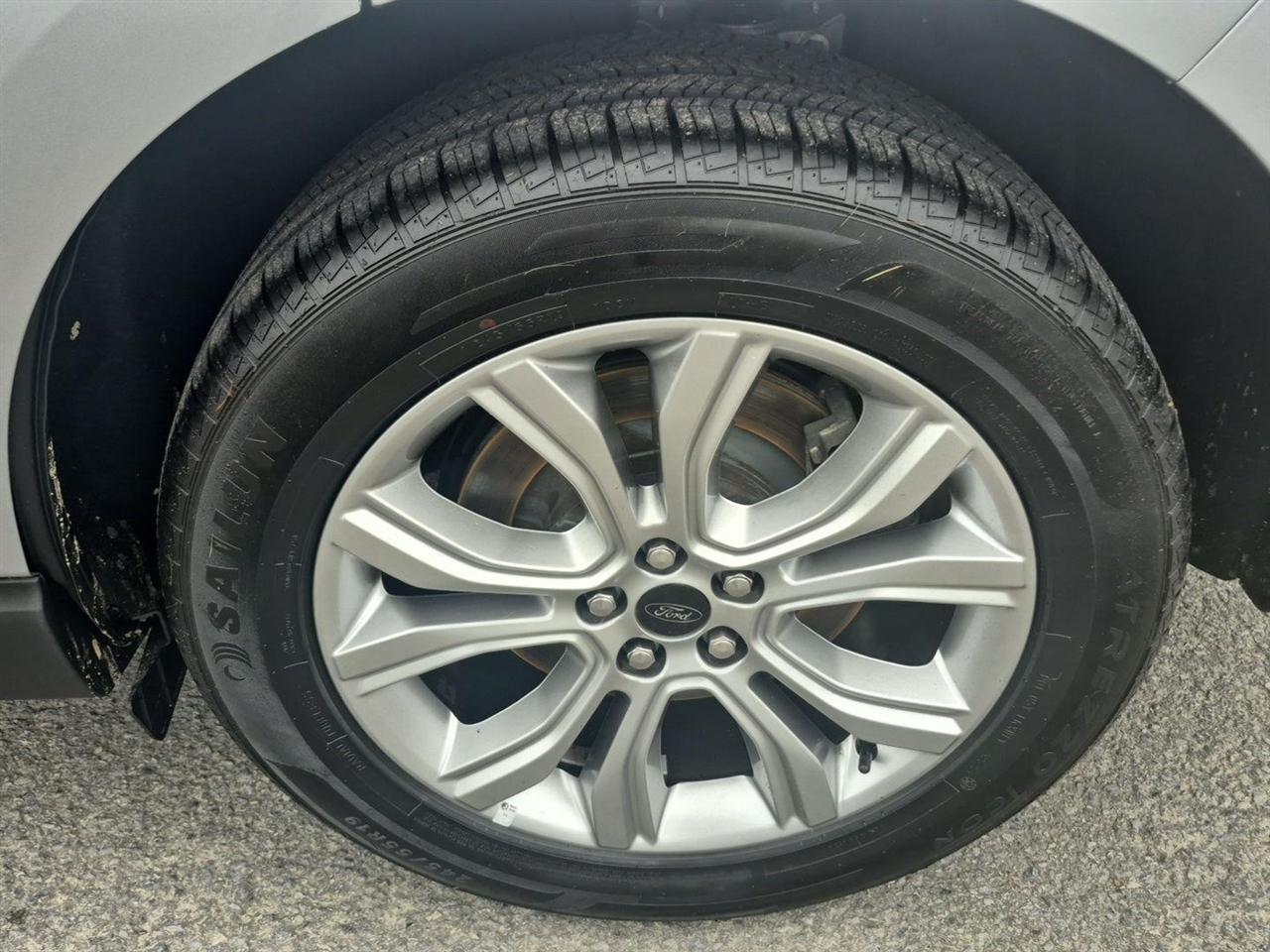Ford Edge Titanium AWD 2024