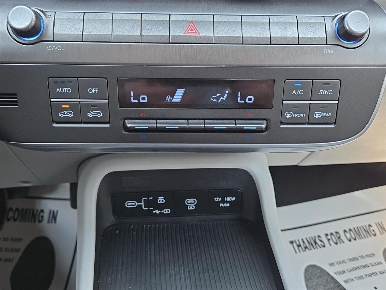 Hyundai Kona SEL AWD 2025