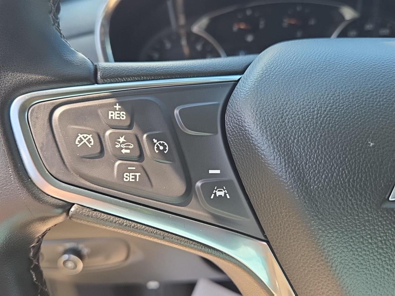 Chevrolet Equinox AWD 4dr LT w/1LT 2024