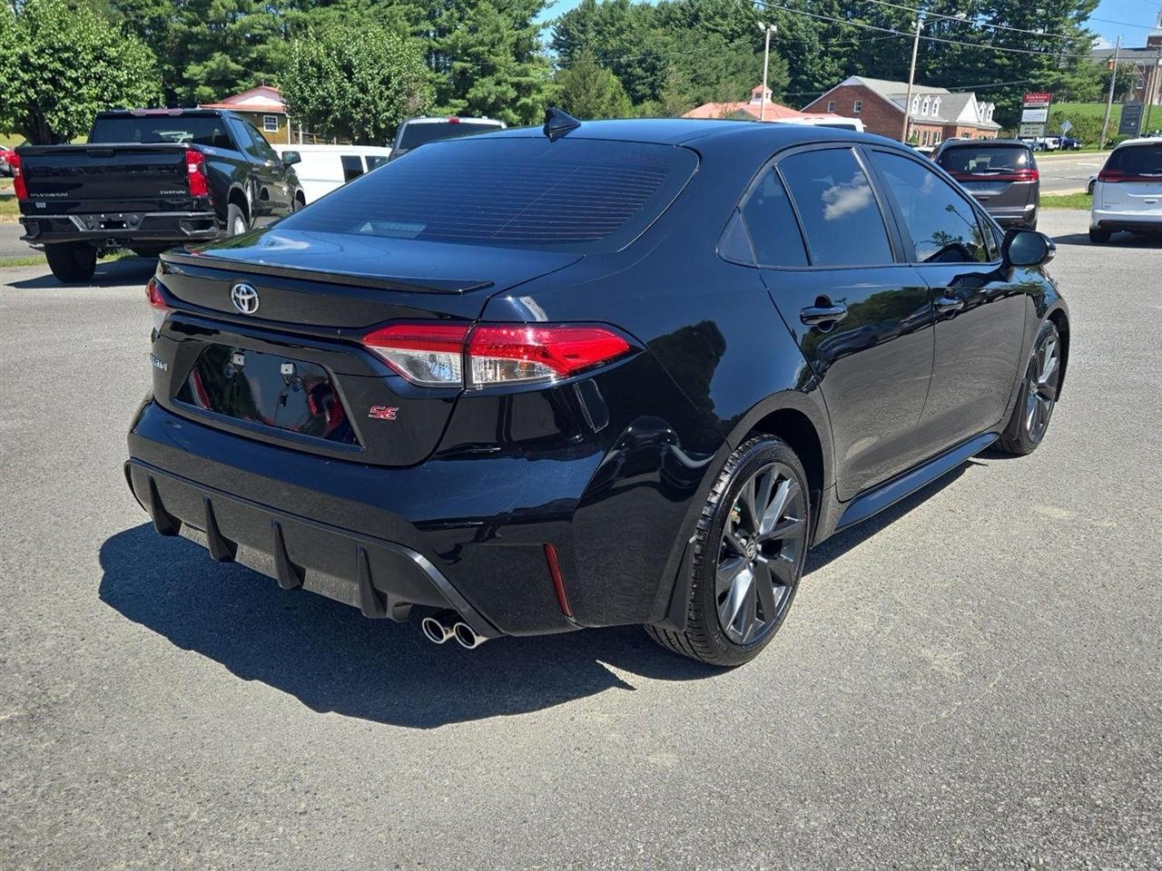 Toyota Corolla SE CVT (Natl) 2025