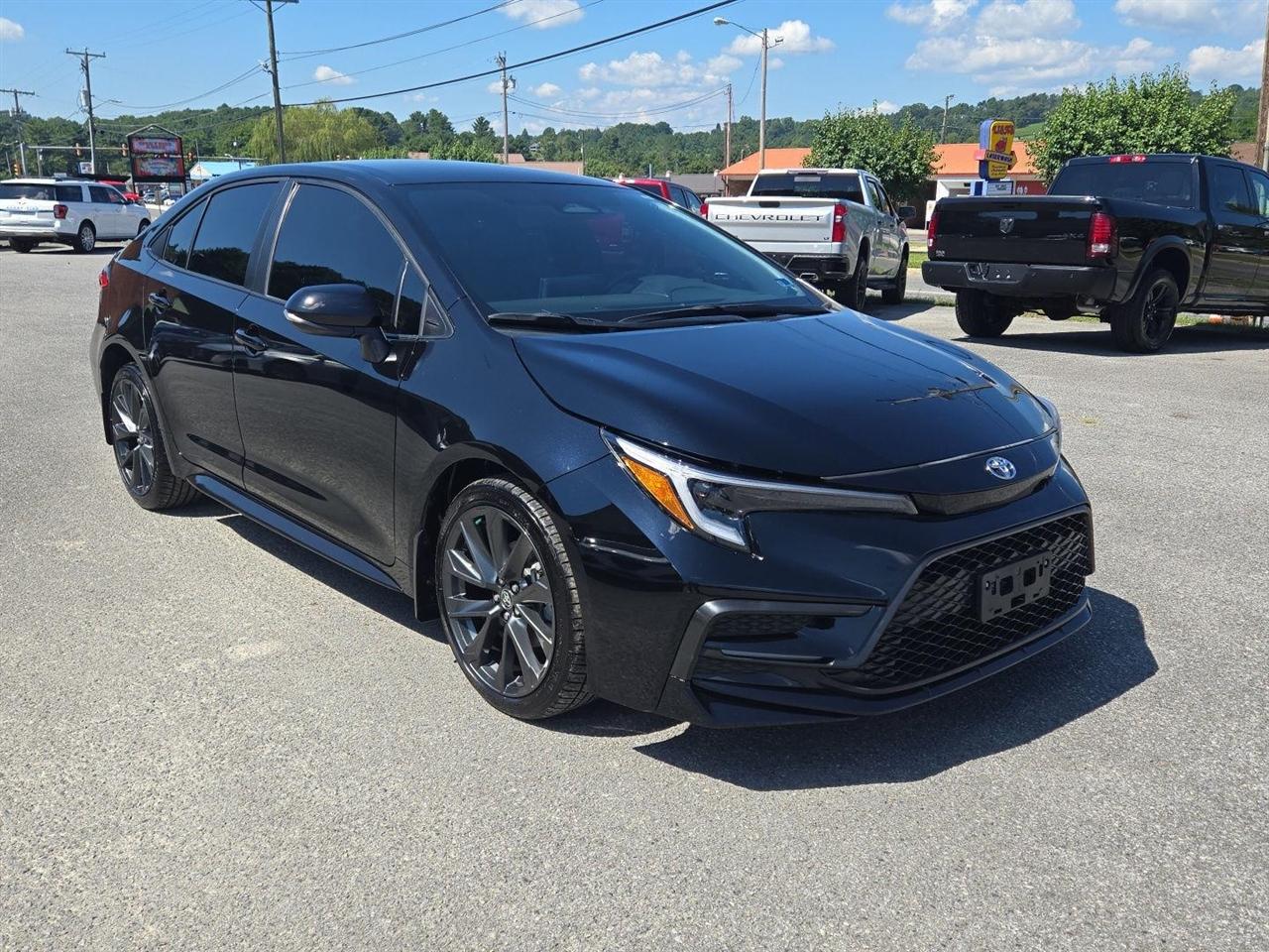 Toyota Corolla SE CVT (Natl) 2025
