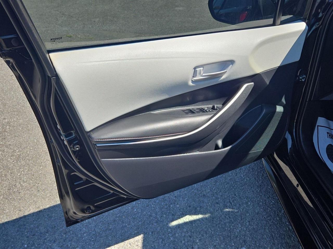 Toyota Corolla SE CVT (Natl) 2025