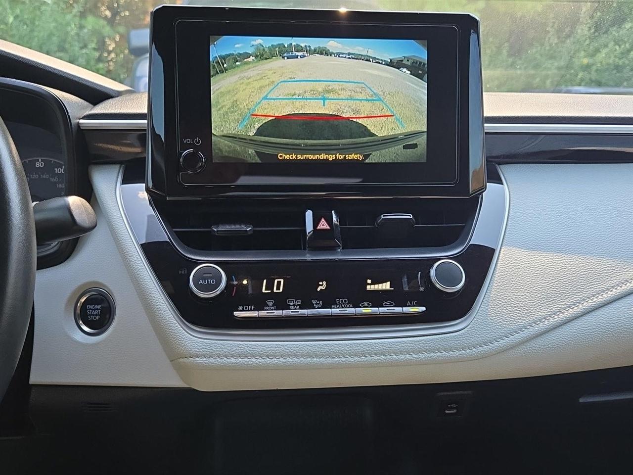 Toyota Corolla SE CVT (Natl) 2025
