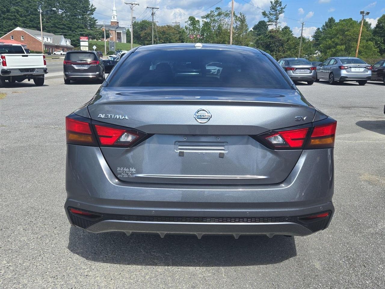 Nissan Altima 2.5 SV Sedan 2022
