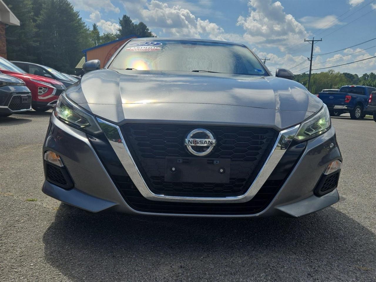 Nissan Altima 2.5 SV Sedan 2022