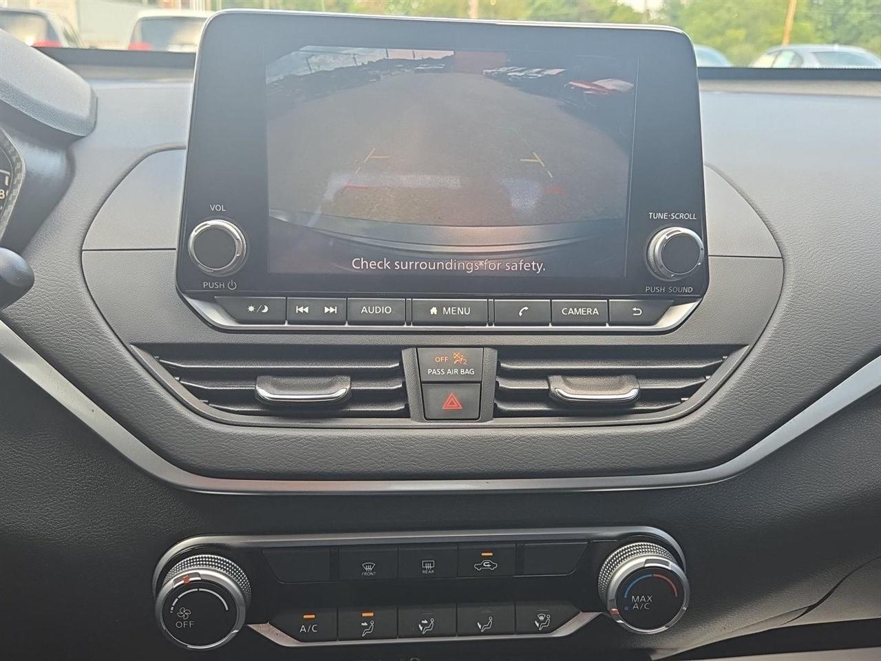 Nissan Altima 2.5 SV Sedan 2022