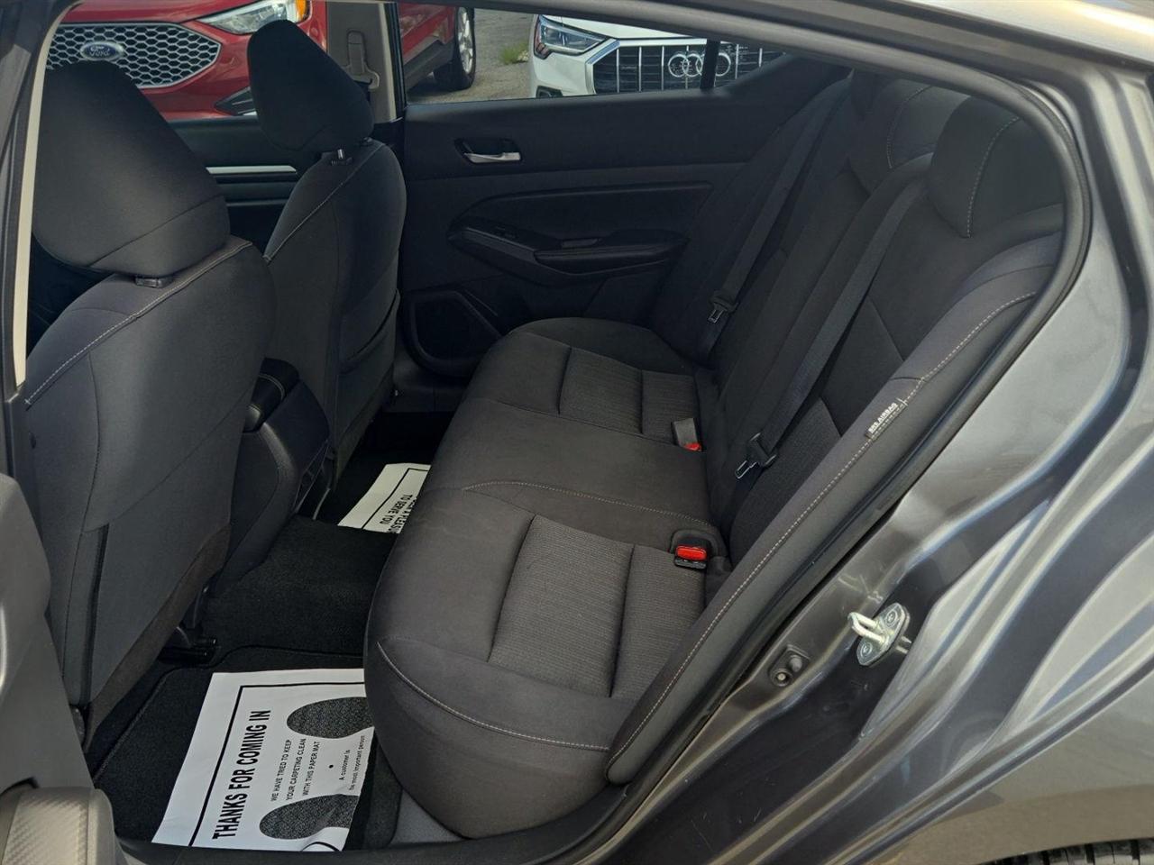 Nissan Altima 2.5 SV Sedan 2022