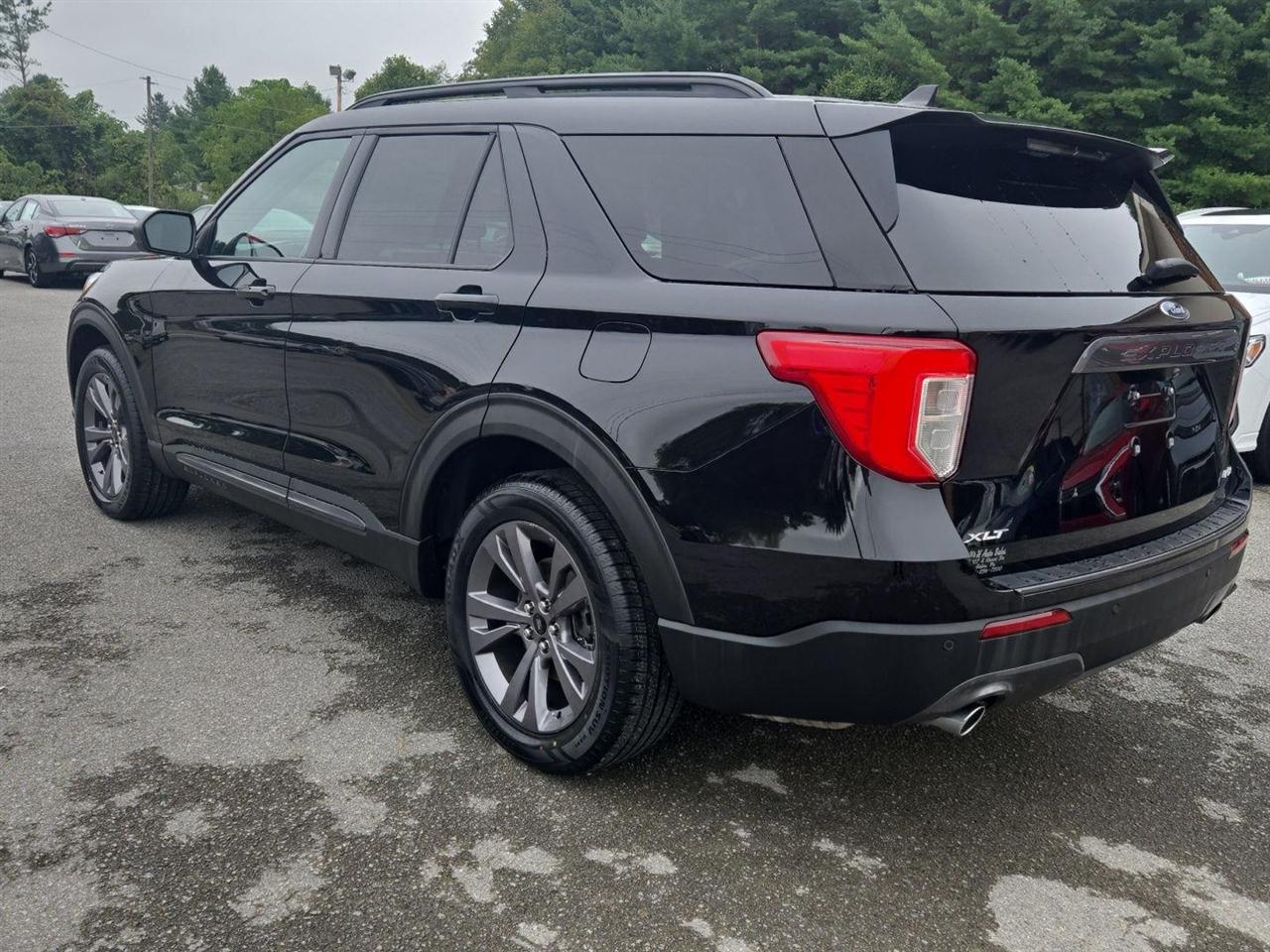 Ford Explorer XLT 4WD 2021