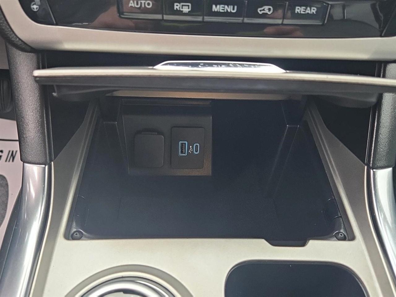 Ford Explorer XLT 4WD 2021