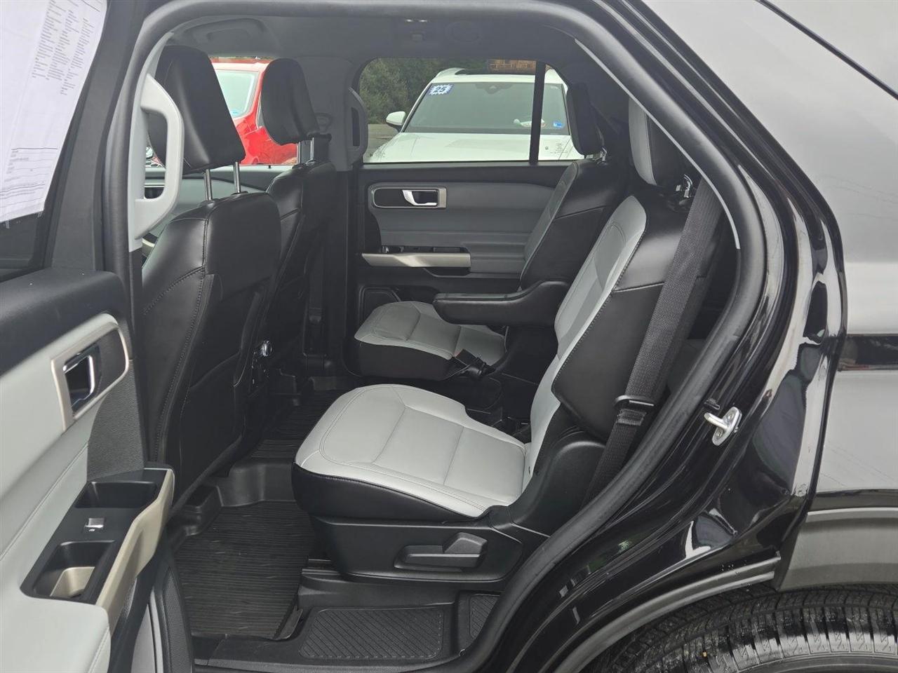 Ford Explorer XLT 4WD 2021