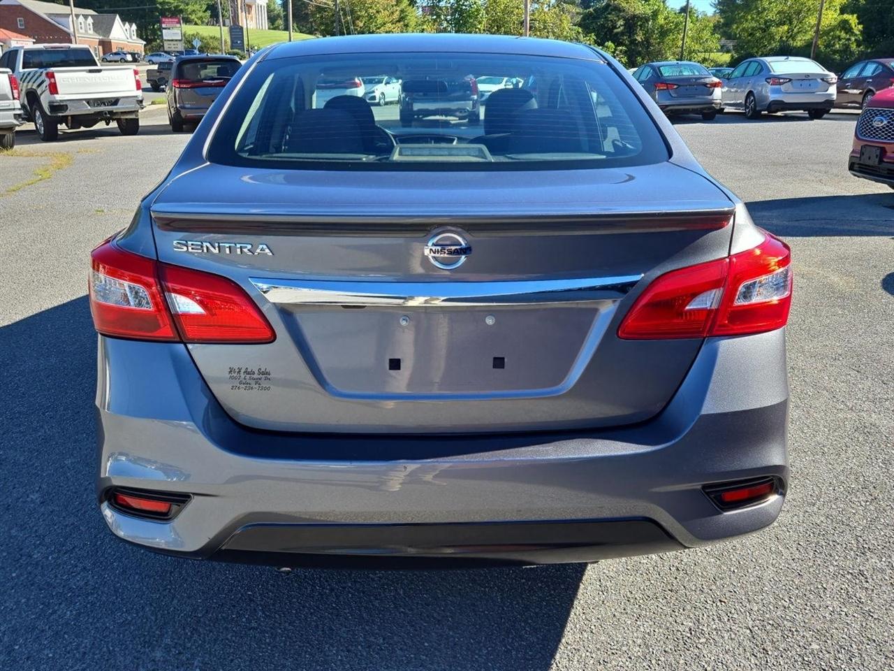 Nissan Sentra S CVT 2018