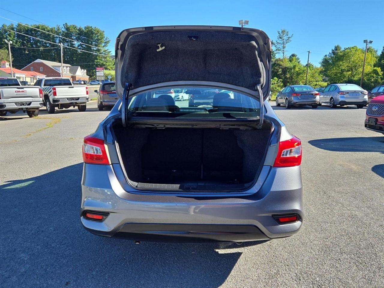 Nissan Sentra S CVT 2018