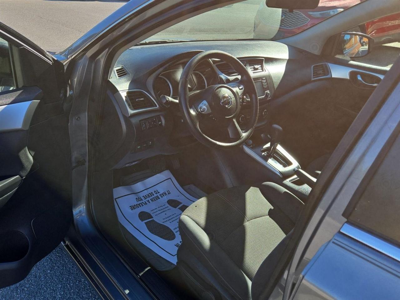 Nissan Sentra S CVT 2018