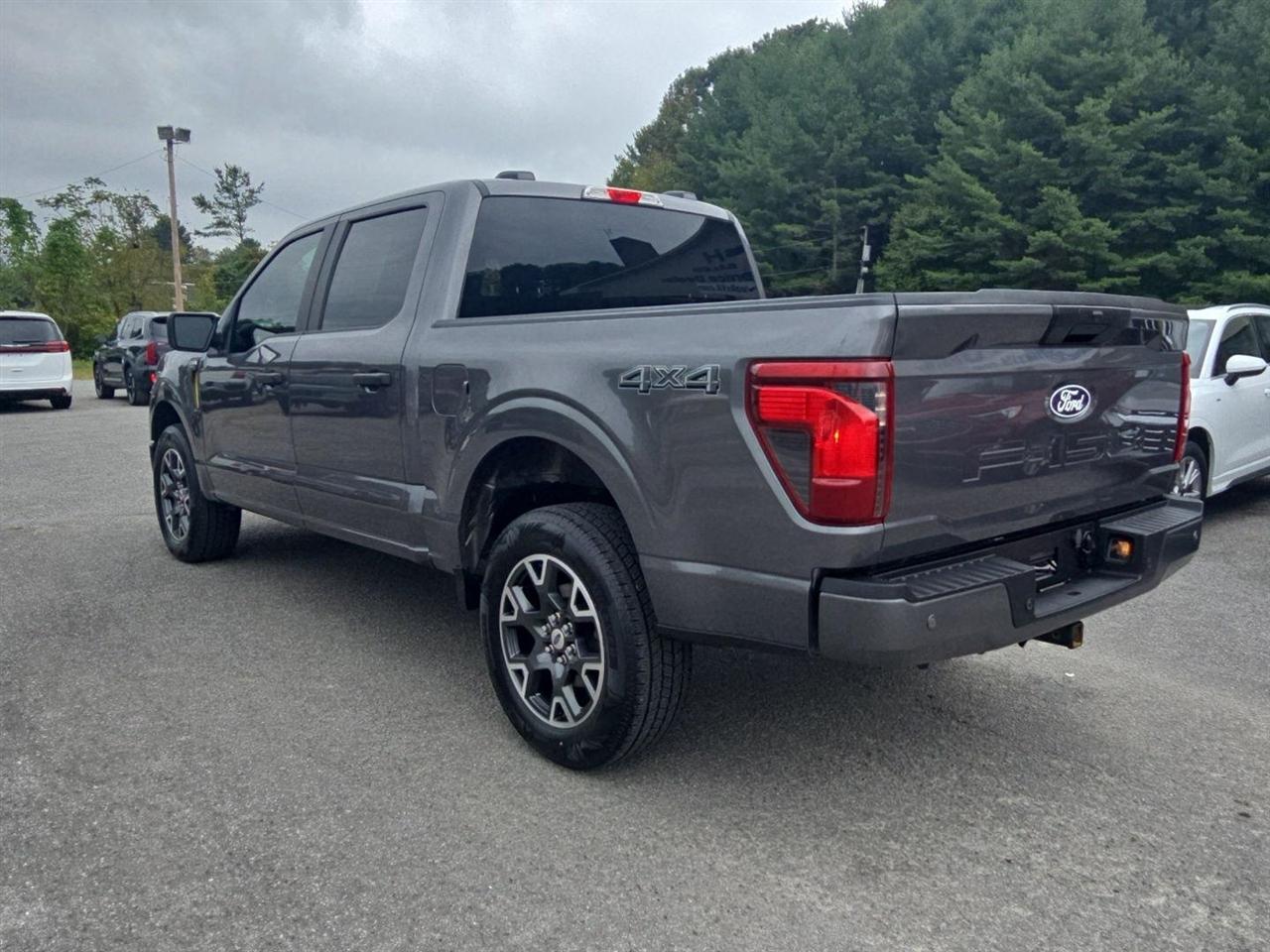 Ford F-150 STX 4WD SuperCrew 5.5' Box 2024