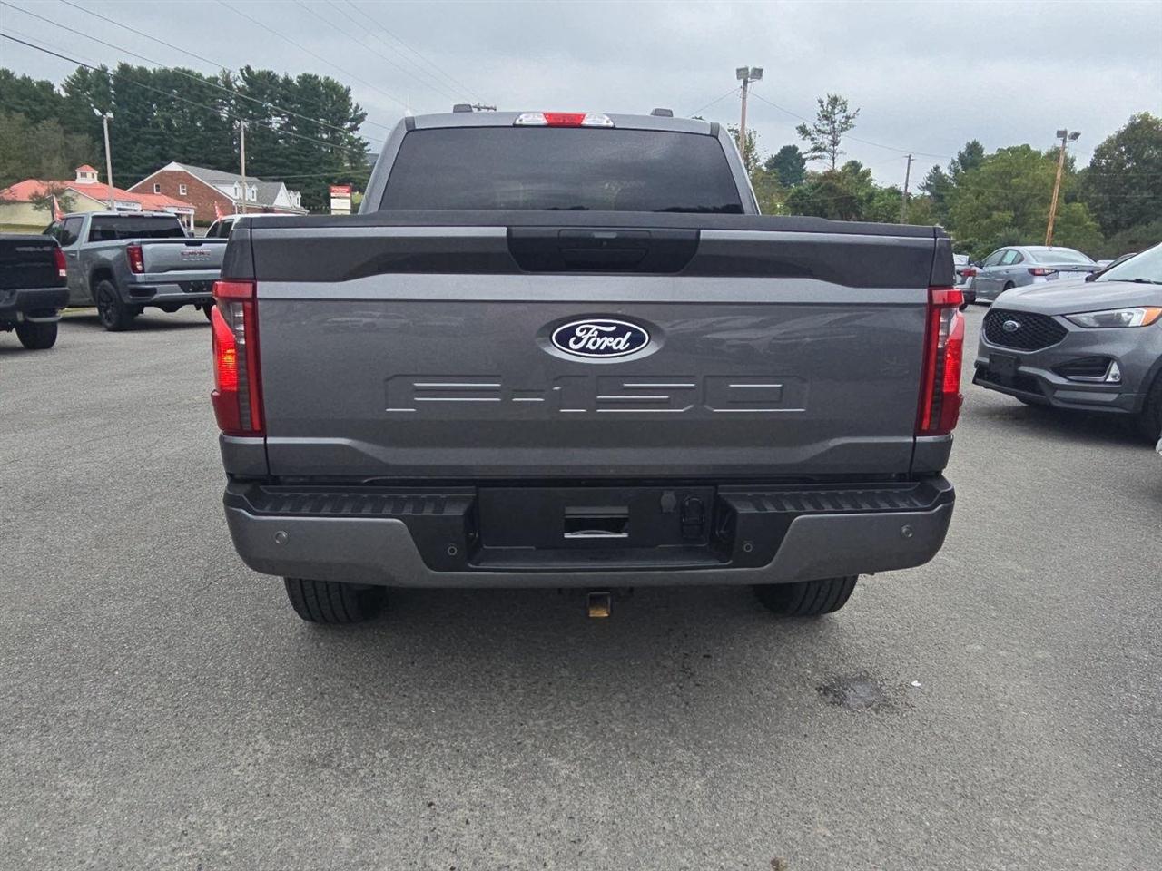 Ford F-150 STX 4WD SuperCrew 5.5' Box 2024