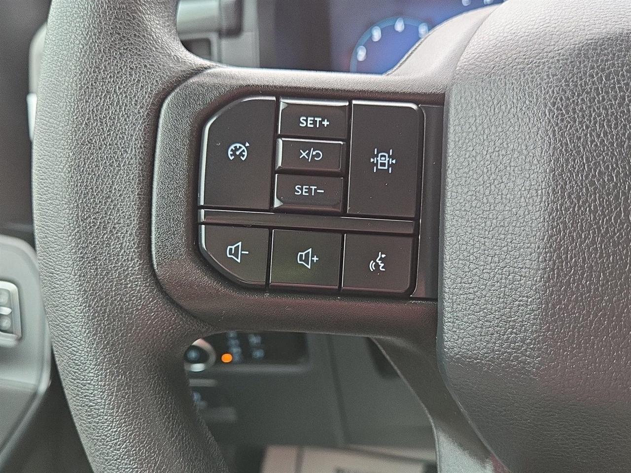 Ford F-150 STX 4WD SuperCrew 5.5' Box 2024