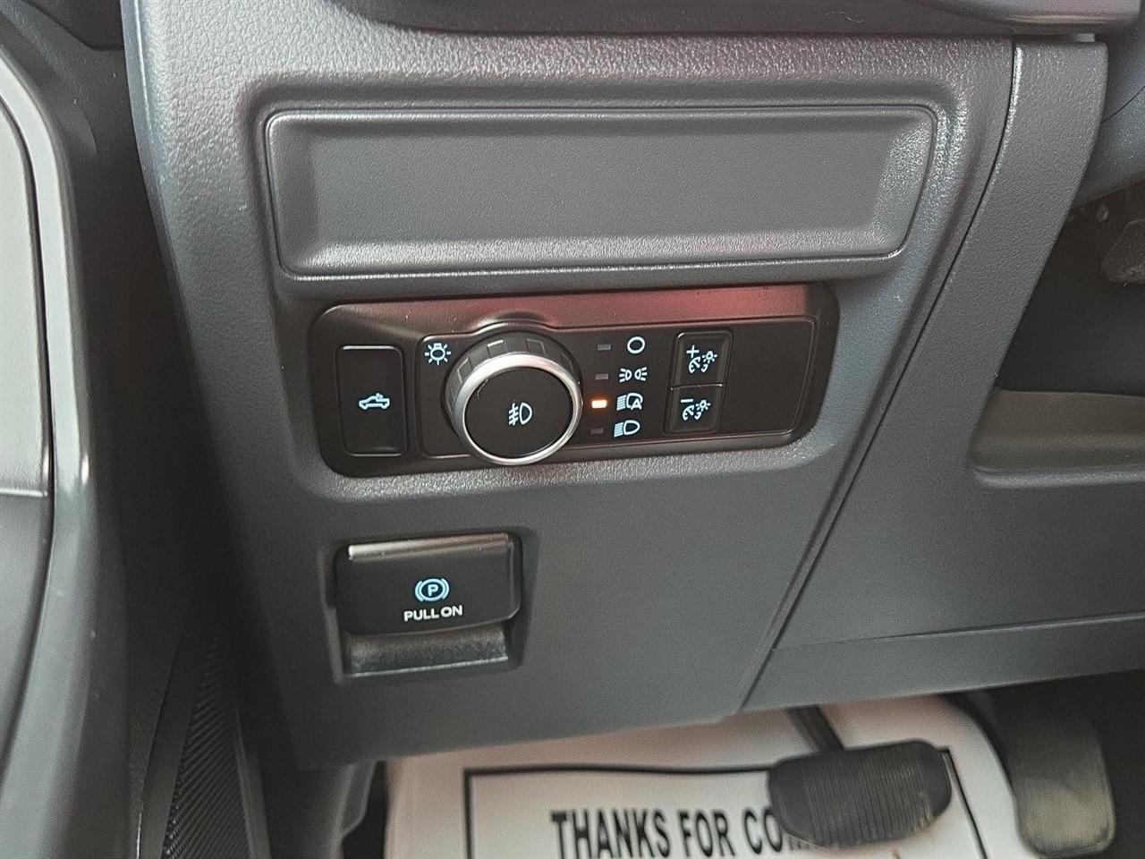 Ford F-150 STX 4WD SuperCrew 5.5' Box 2024